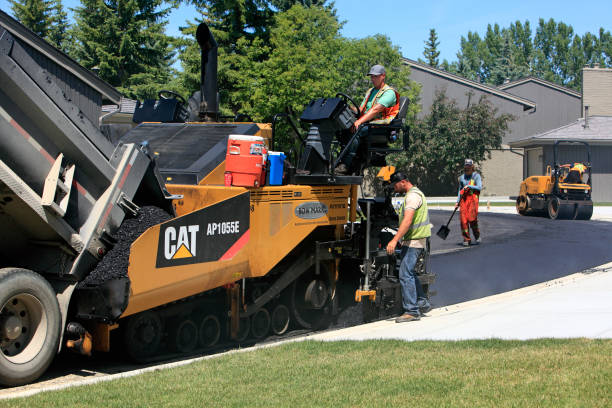 Best Concrete Driveway Paving in Rockton, IL